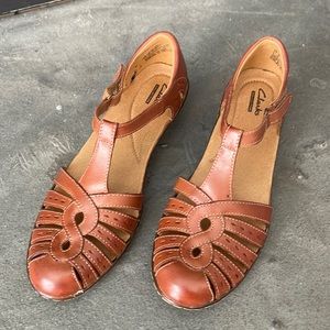 Clarks Wendy Tiger Q fisherman sandal 8 narrow brand new